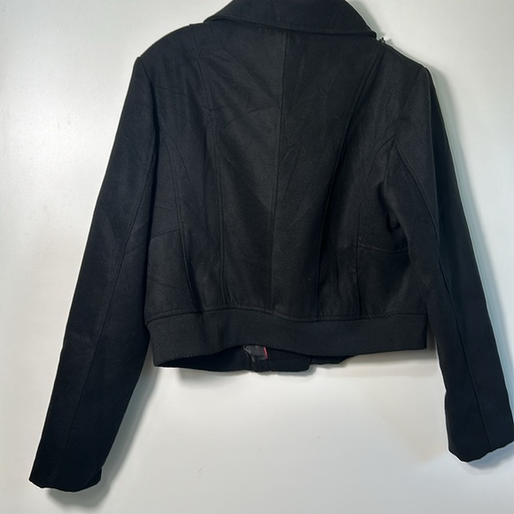 MARALYN&ME CROPPED BLACK SIDE ZIPPER JACKET IN SIZE XL - Picture 6 of 9